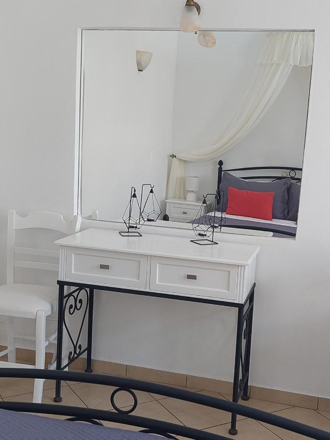 Anthonas Apartments 3* Imerovigli (Santorini)