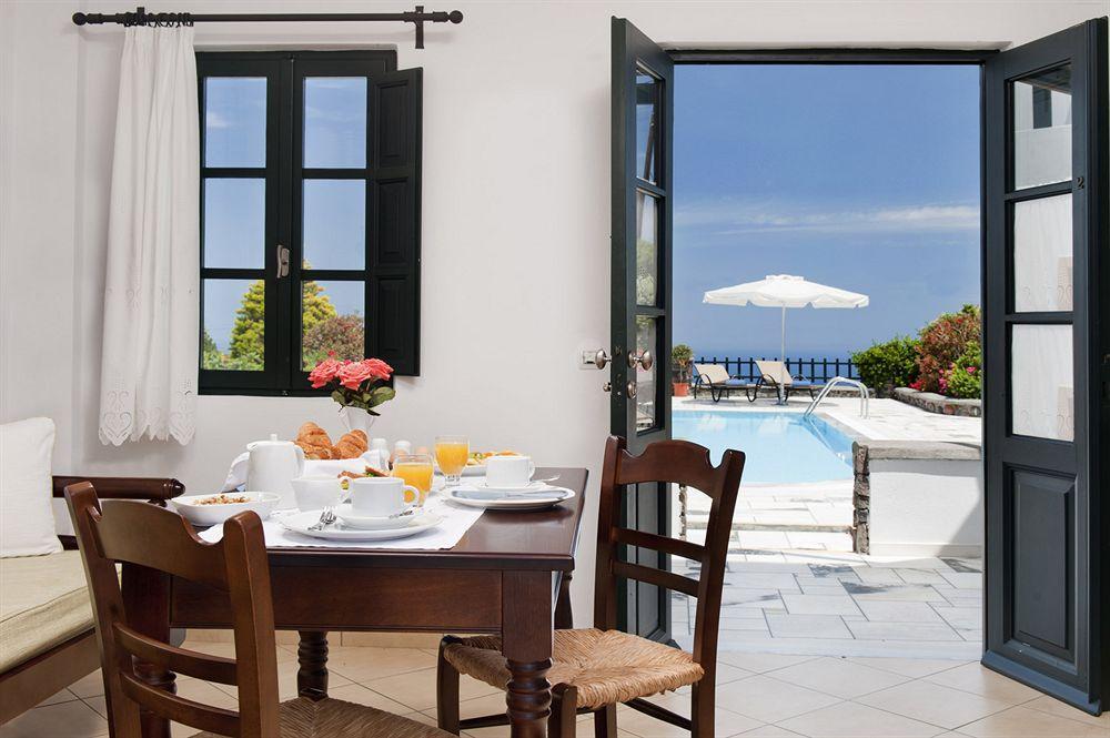 Anthonas Apartments Aparthotel 3*