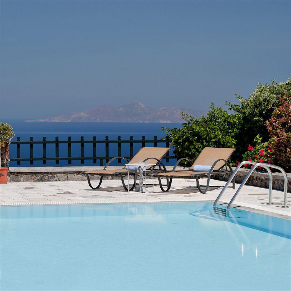 Anthonas Apartments 3*