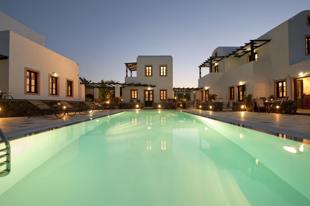 Anthonas Apartments Aparthotel